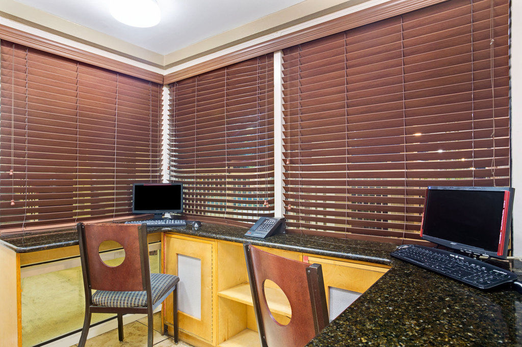 Quality Inn Orlando Near International Drive Hotel 3*