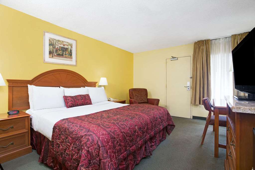 Quality Inn Orlando Near International Drive 3*