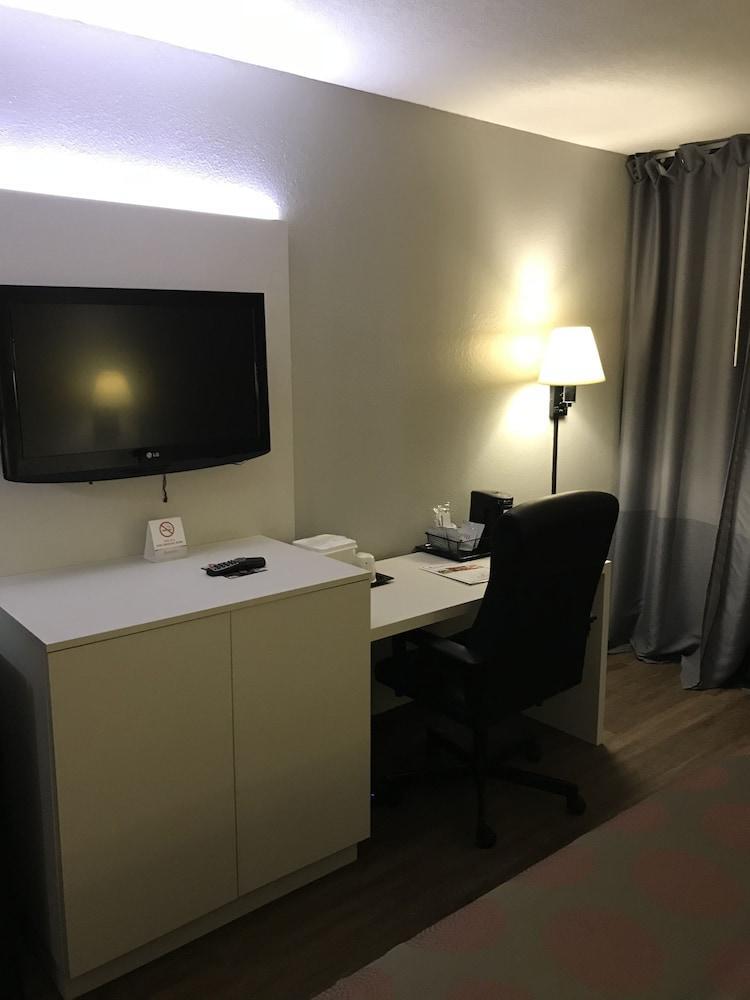 Quality Inn Orlando Near International Drive Hotel 3*