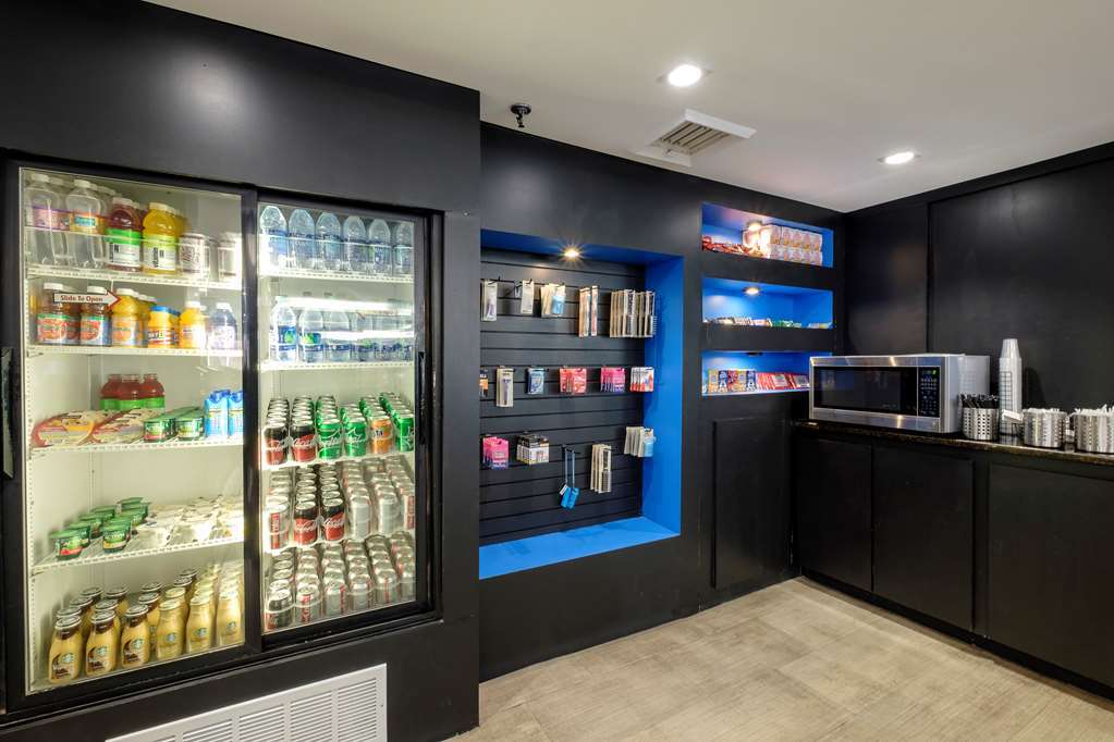 Hotel Quality Inn Orlando Near International Drive 3*